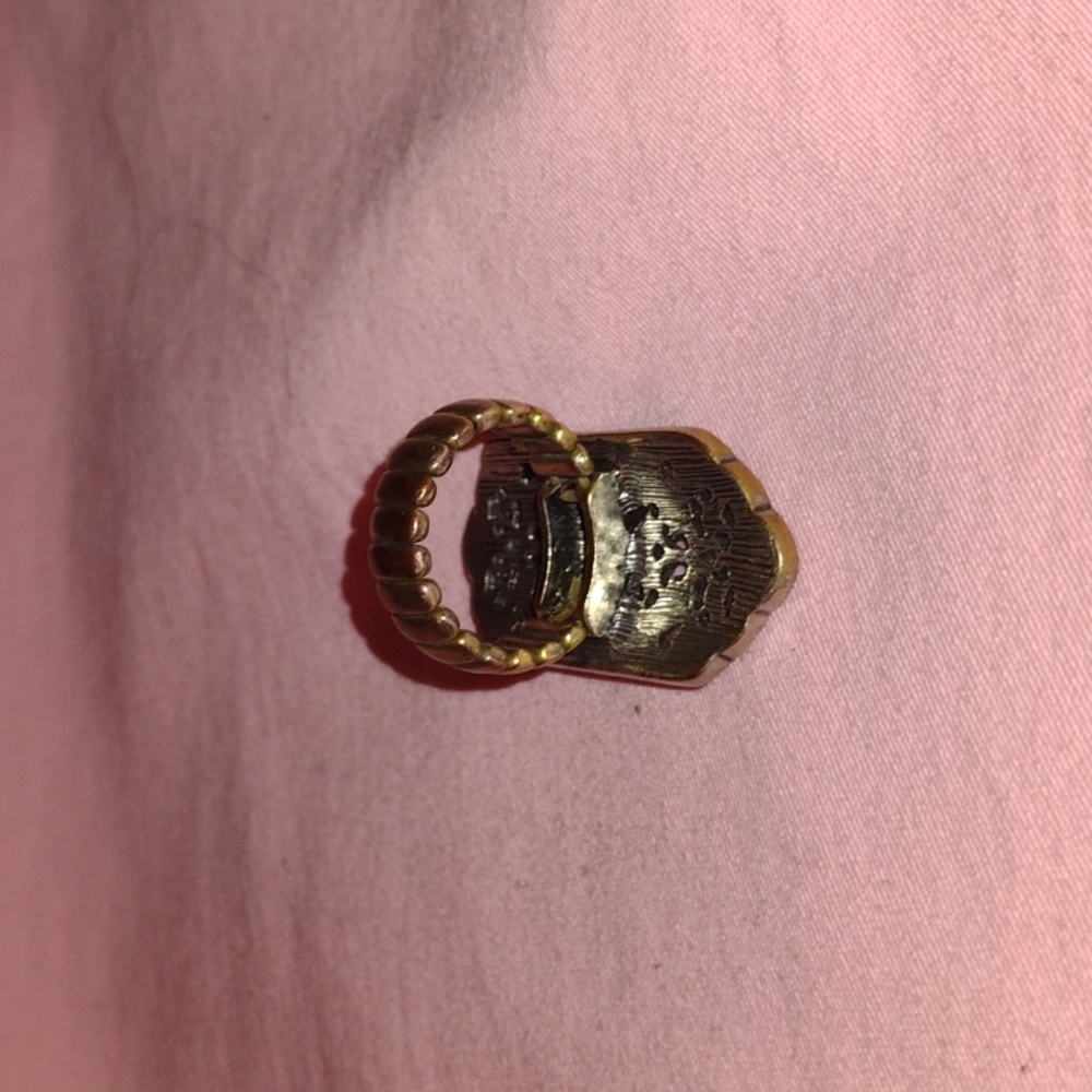 Ring - Picture 2 of 2
